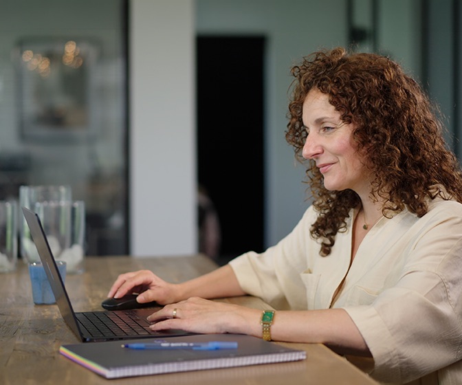 DOT_SureSync_Brandcampaign_2026_ 672x560_9